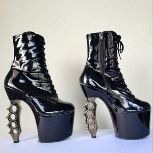 Size 8 Pleasers Irongrip Heels